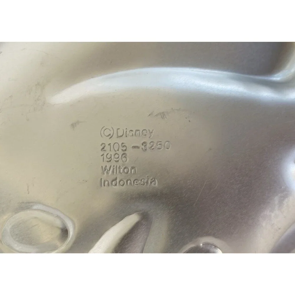 Disney 1996 101 Dalmations Puppy Dog Wilton Cake Pan Baking Mold 2105-3250